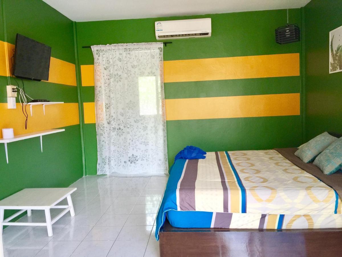 Insook Ko Larn Resort Kültér fotó