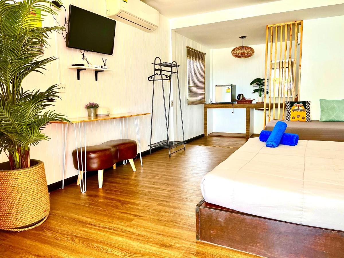 Insook Ko Larn Resort Kültér fotó