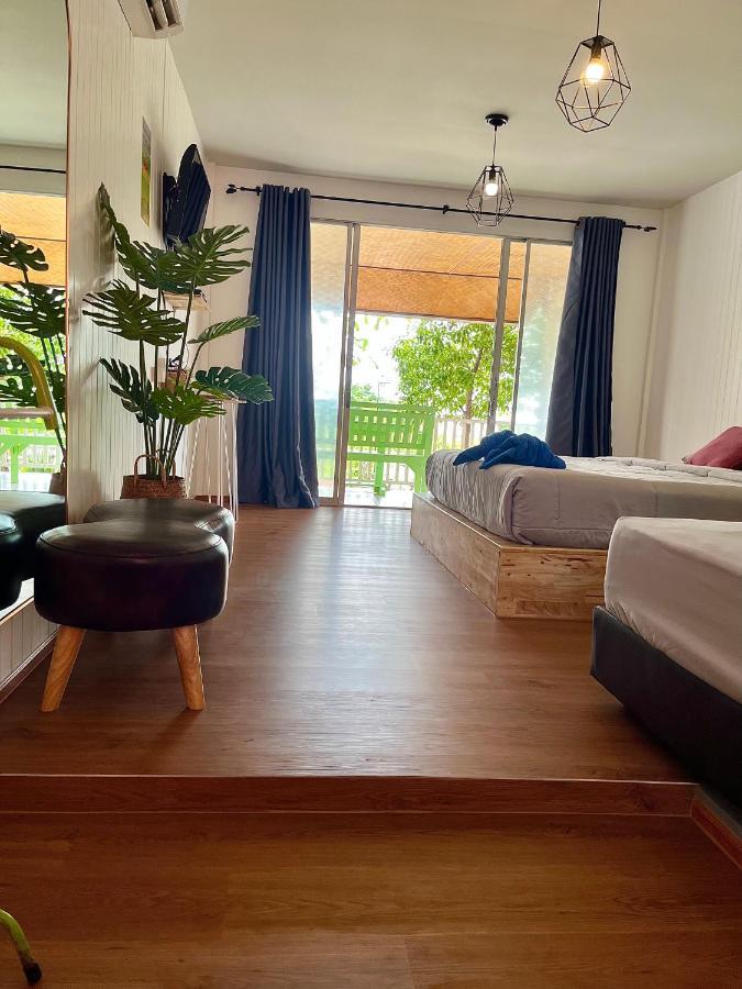 Insook Ko Larn Resort Kültér fotó