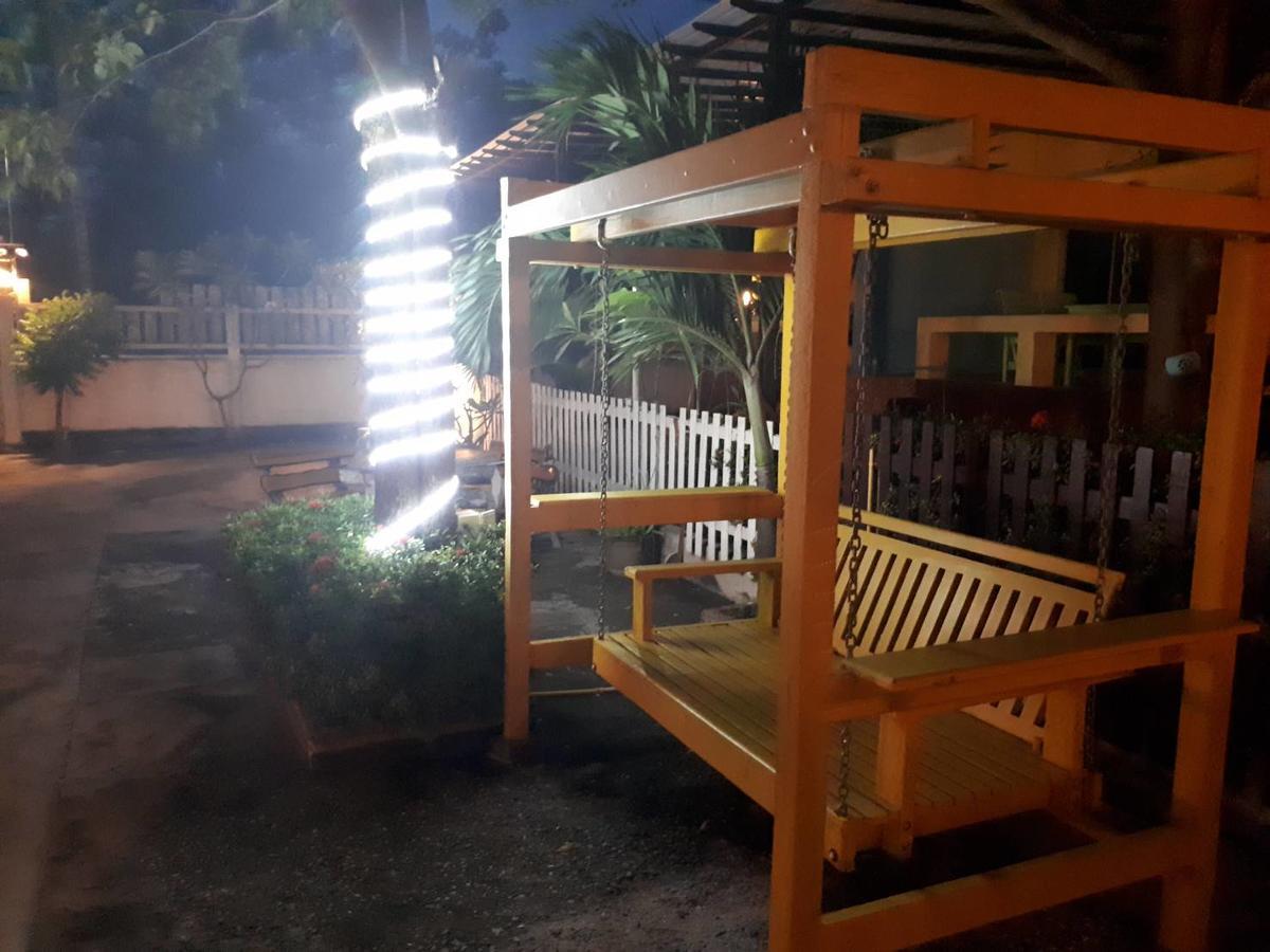 Insook Ko Larn Resort Kültér fotó